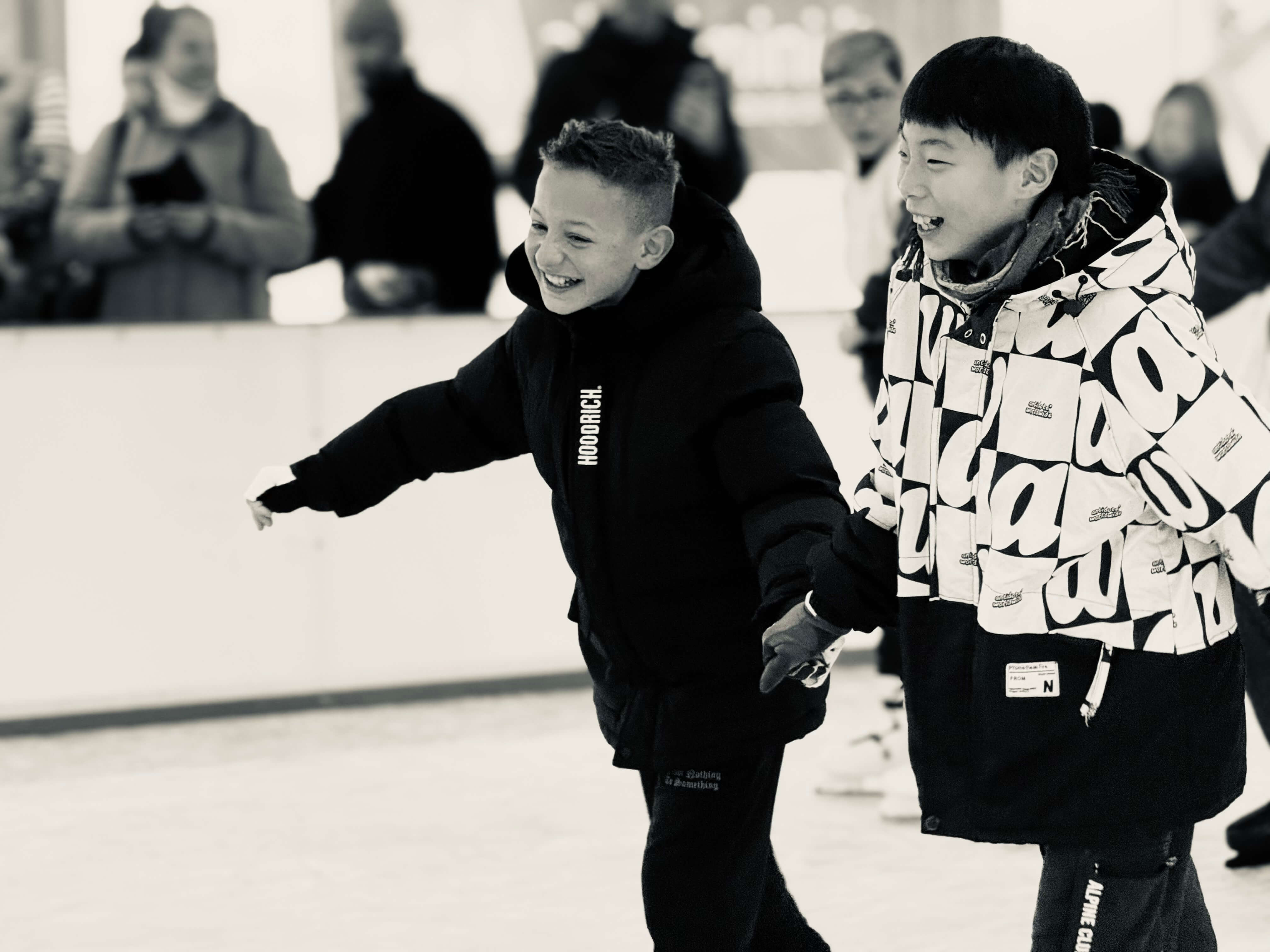 Ice Skating Party al Porto di Rimini: famiglie e bambini sul ghiaccio